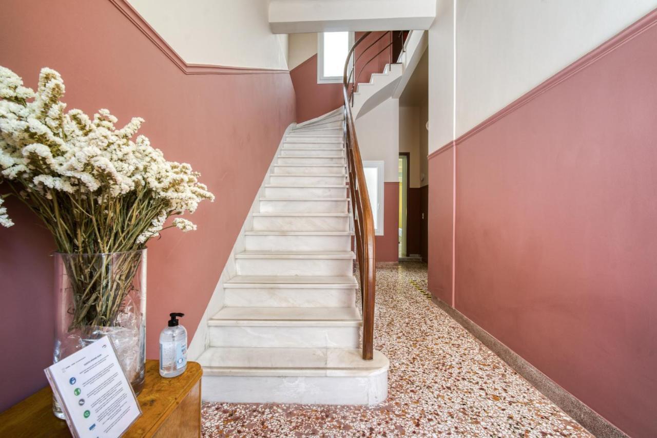Keramos Athens Aparthotel Exterior photo