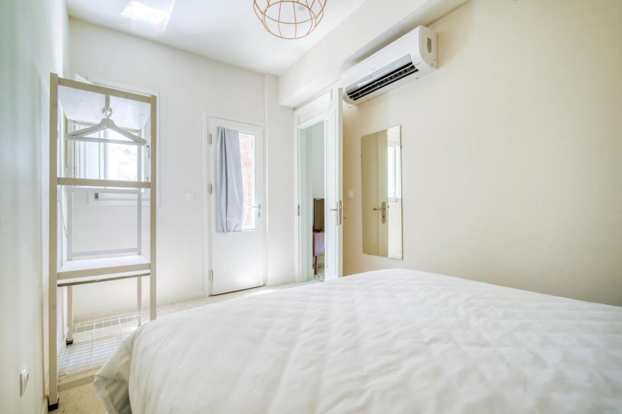 Keramos Athens Aparthotel Exterior photo