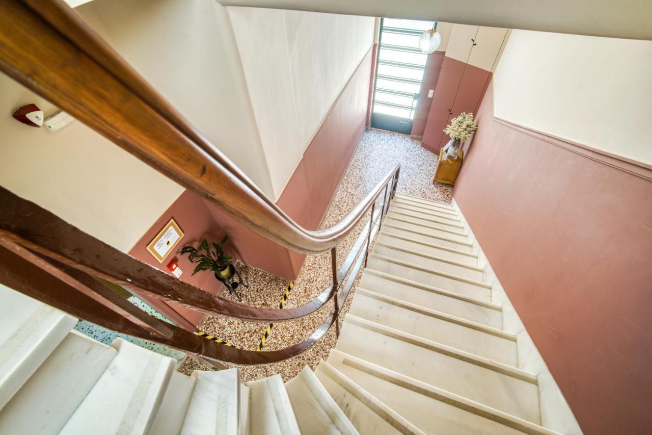 Keramos Athens Aparthotel Exterior photo
